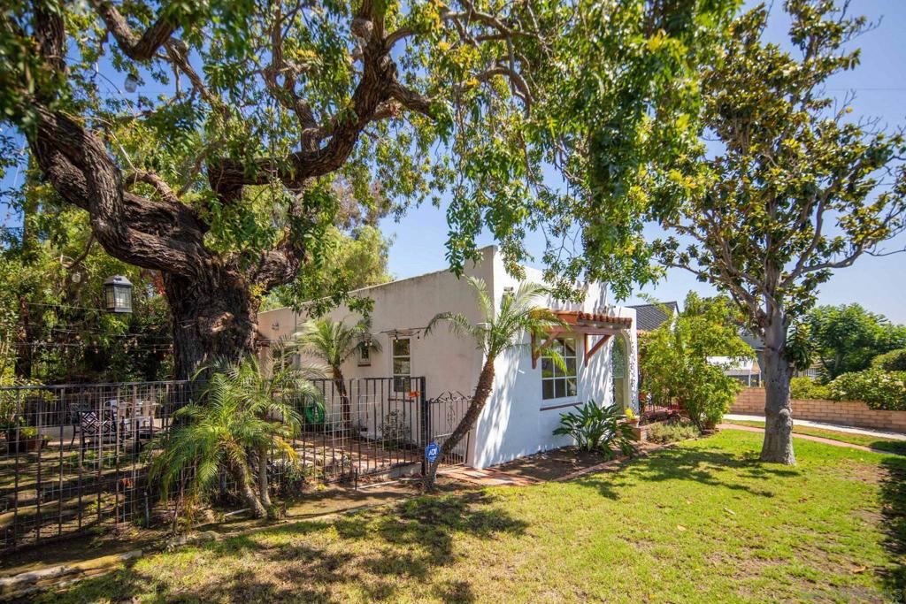 2710 Chatsworth Blvd