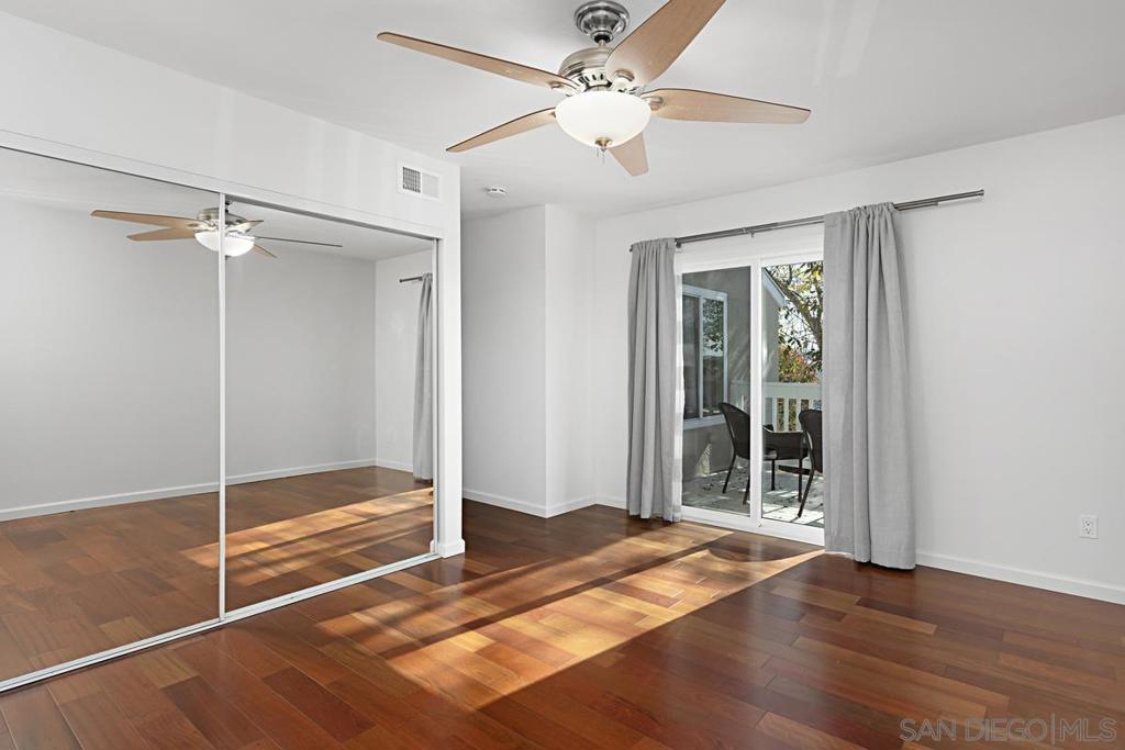 1233 Caminito Septimo