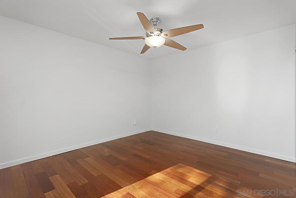 1233 Caminito Septimo