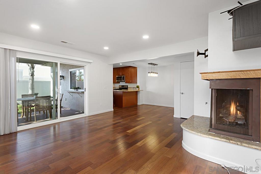 1233 Caminito Septimo