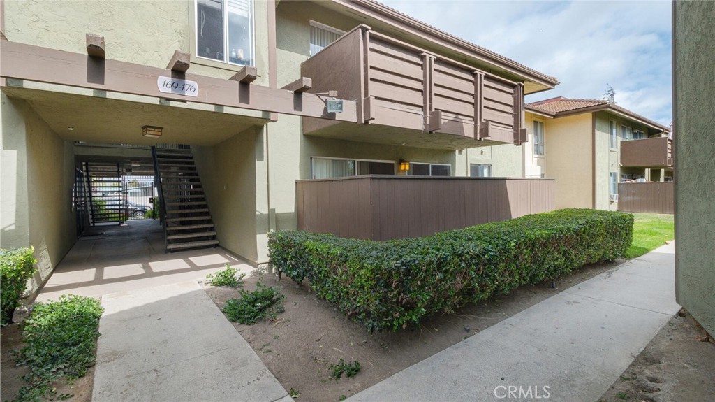 615 Fredricks Avenue 171