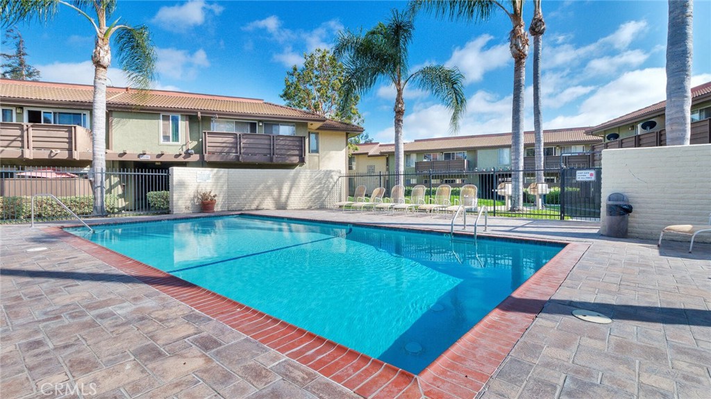 615 Fredricks Avenue 171