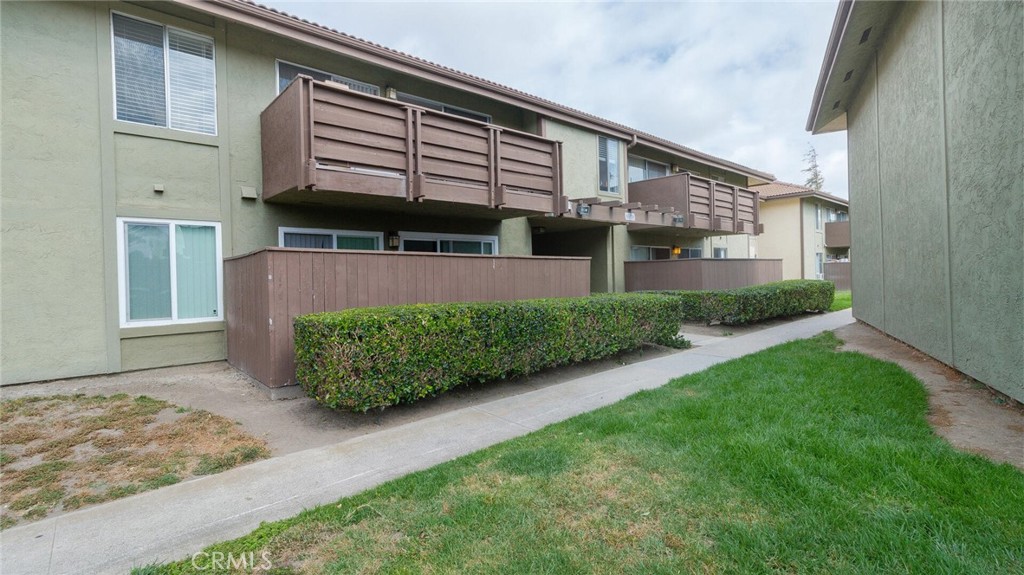 615 Fredricks Avenue 171