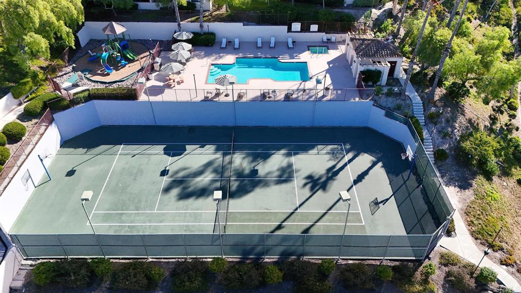 3504 Paseo De Los Americanos 65