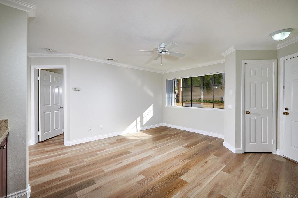 3504 Paseo De Los Americanos 65