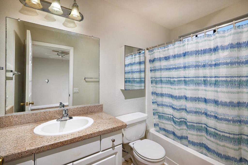 3504 Paseo De Los Americanos 65