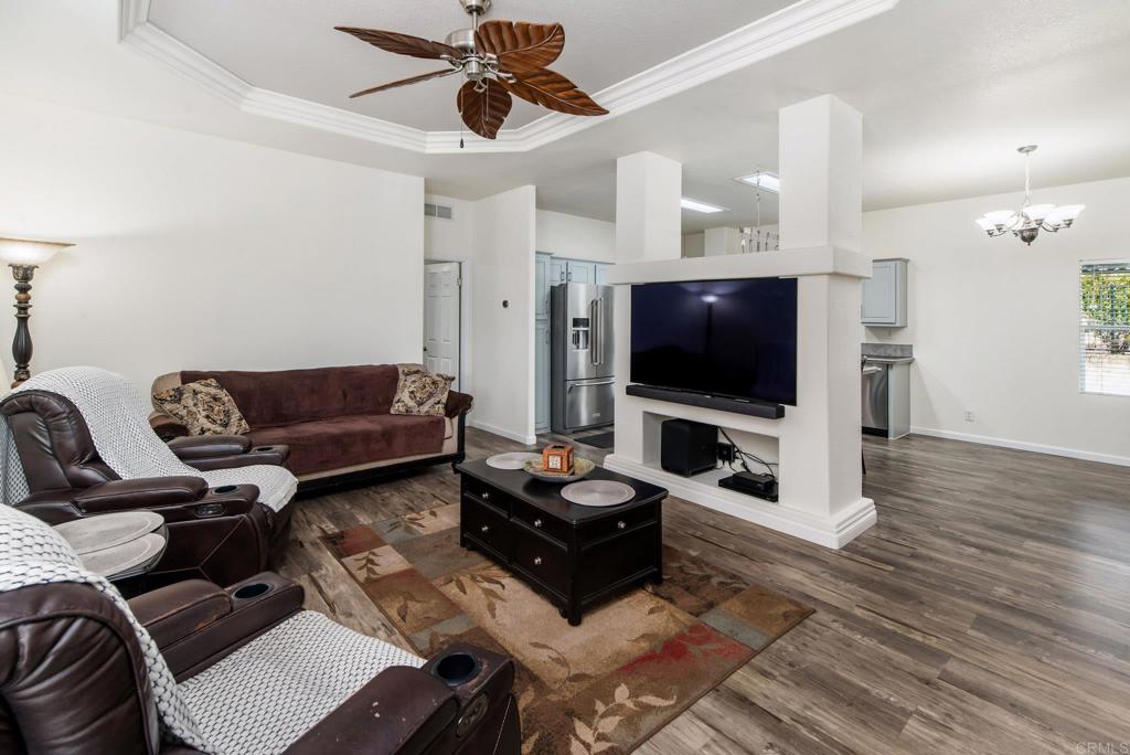 4660 N River Road 19