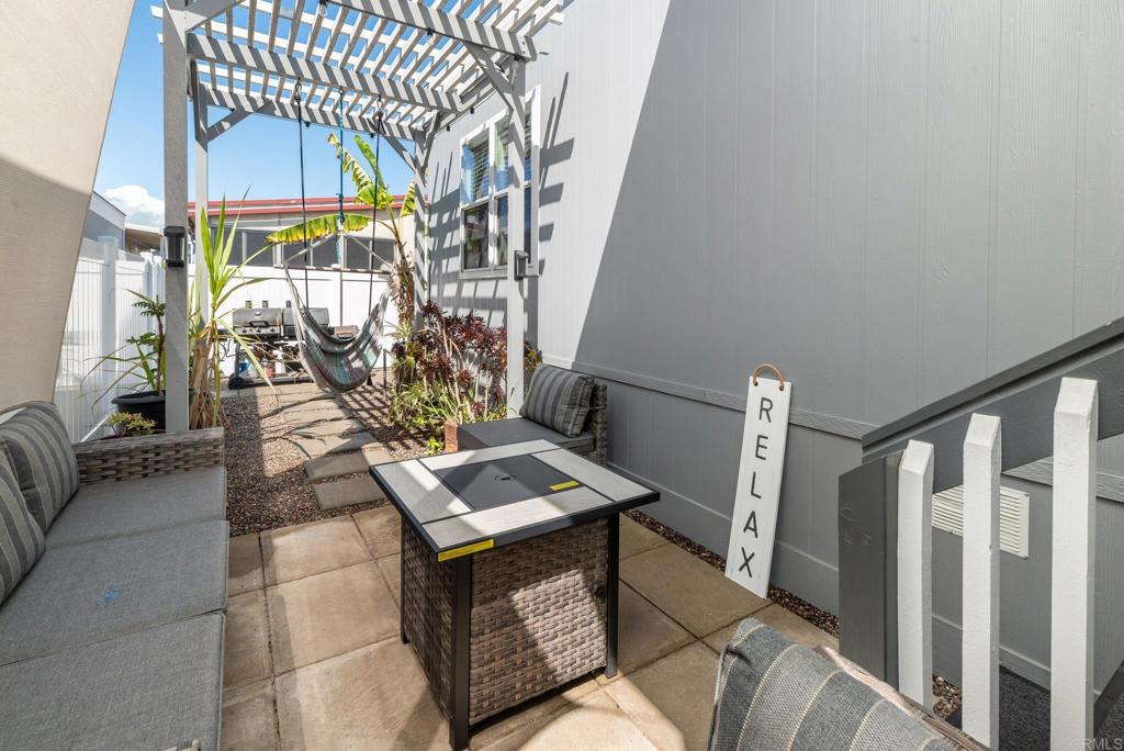 4660 N River Road 19