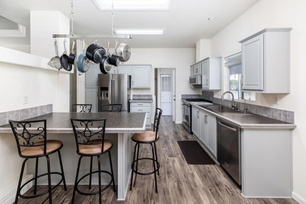 4660 N River Road 19