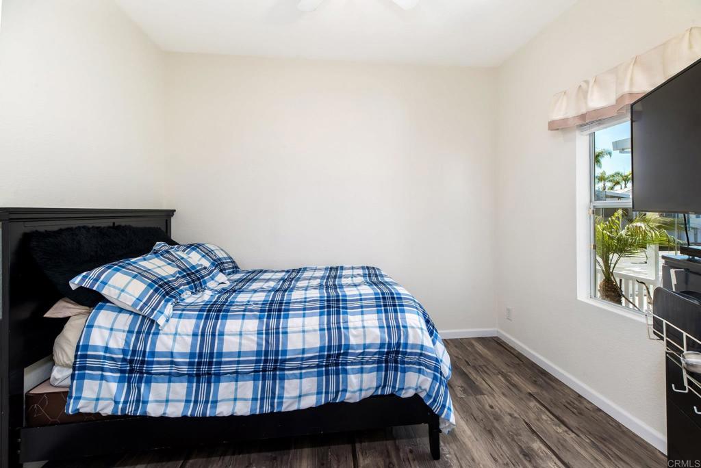 4660 N River Road 19