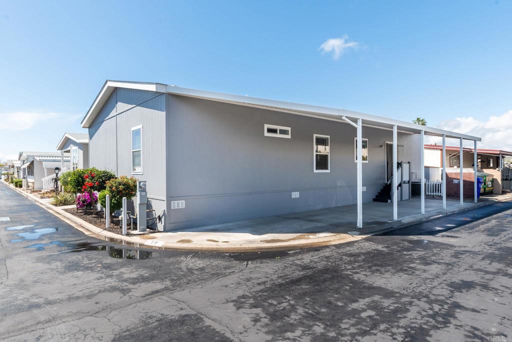 4660 N River Road 19