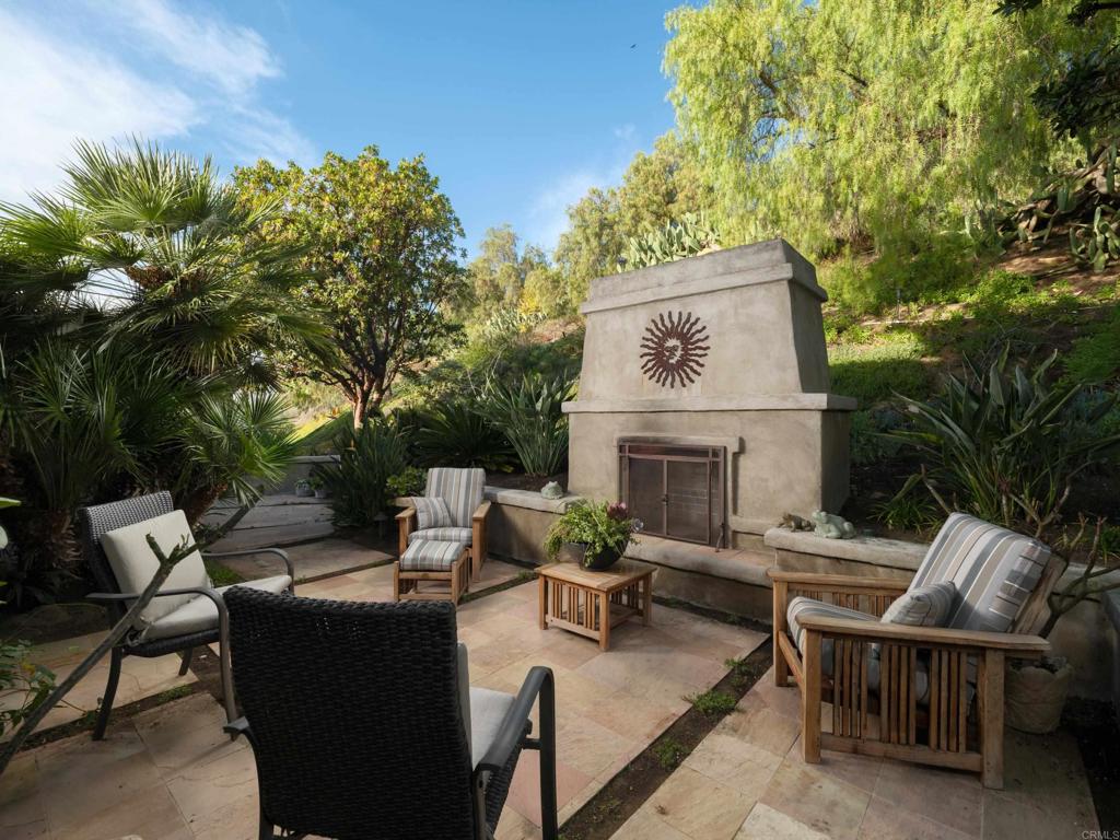 1752 Dentro De Lomas