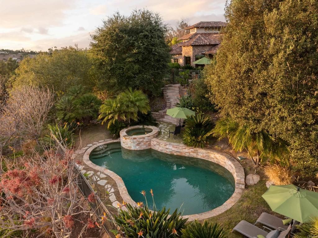 1752 Dentro De Lomas