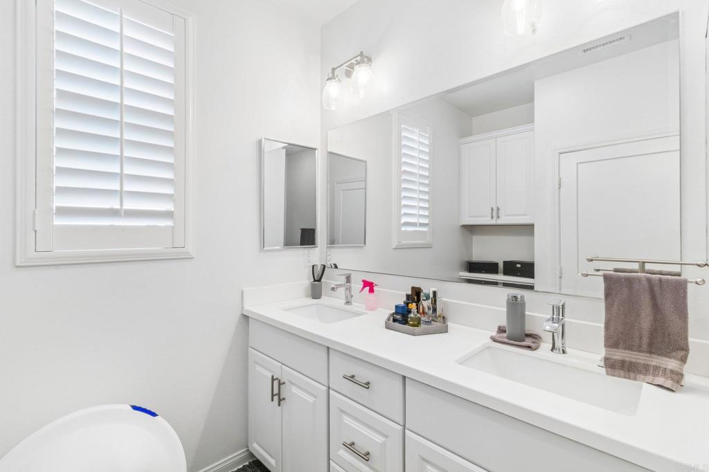 1533 Fig Tree Way