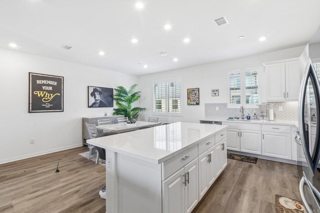 1533 Fig Tree Way