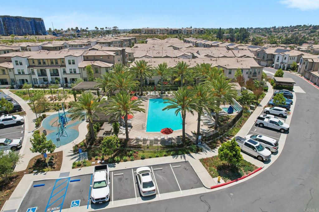 1533 Fig Tree Way