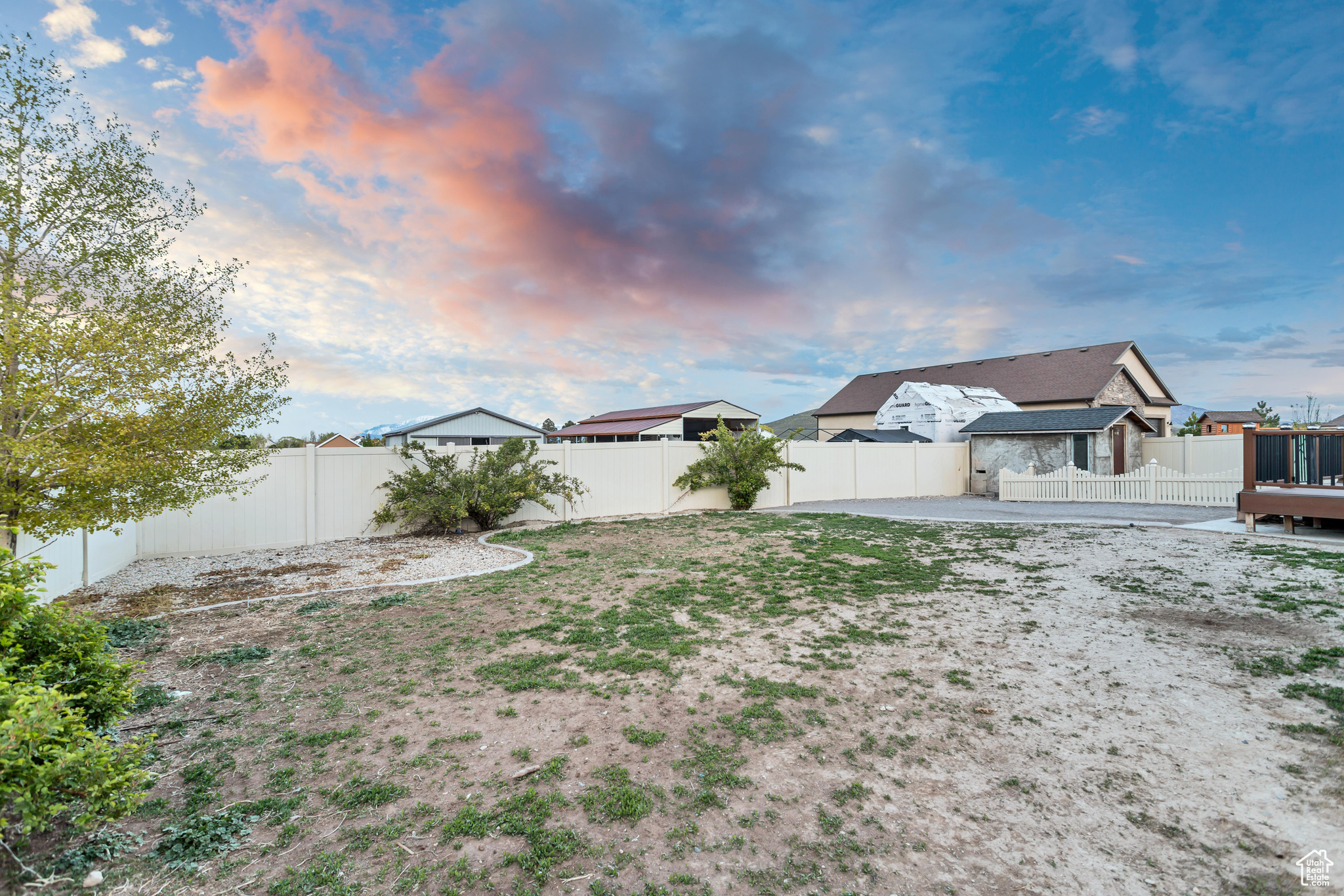 8608 N GOOSEBERRY DR