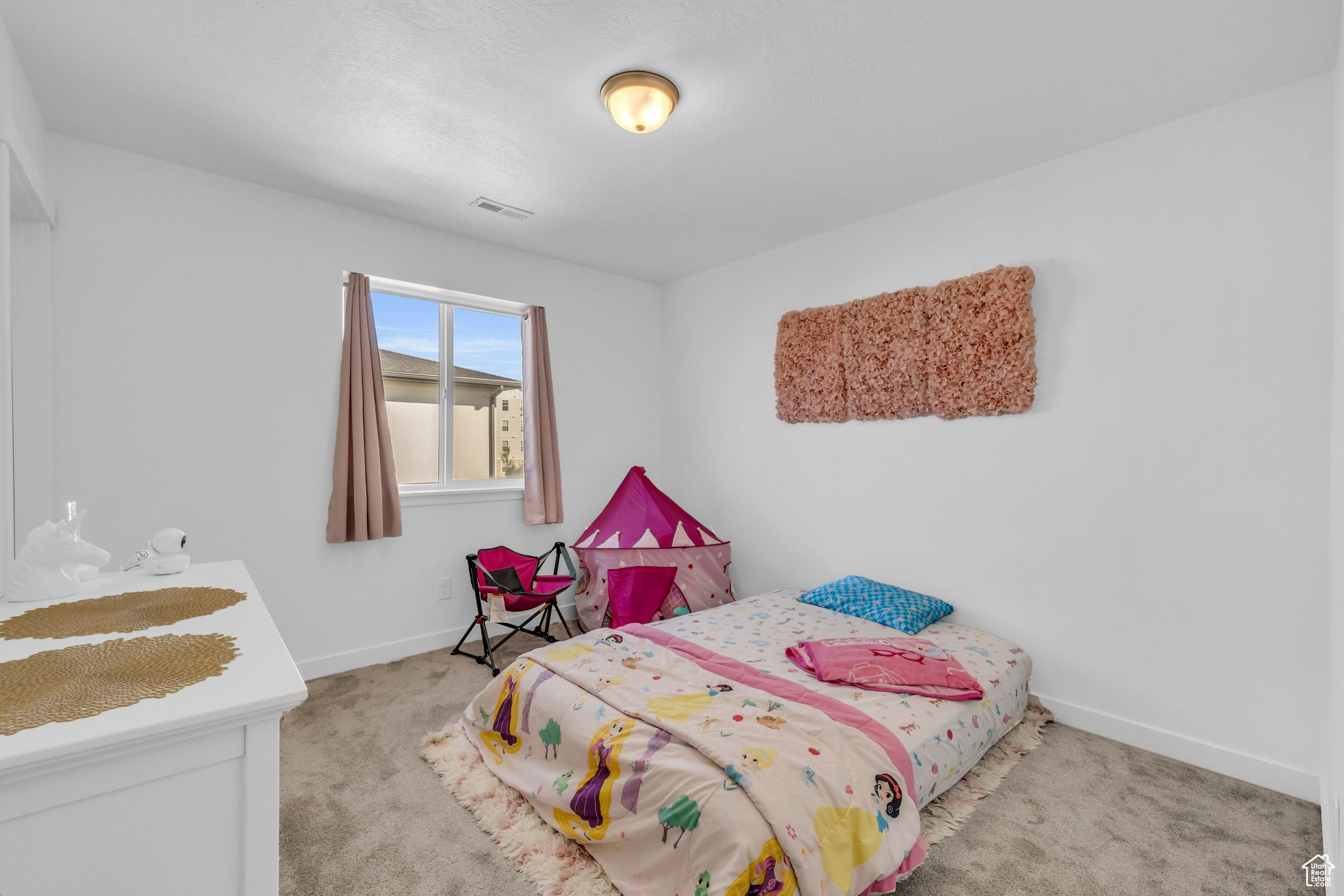 8318 N SUN DR