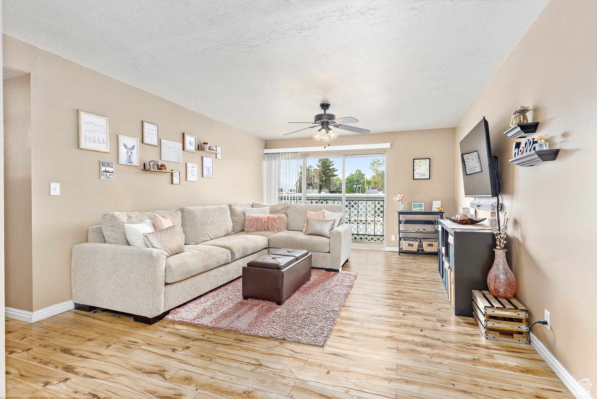 20 W LESTER AVE #B24