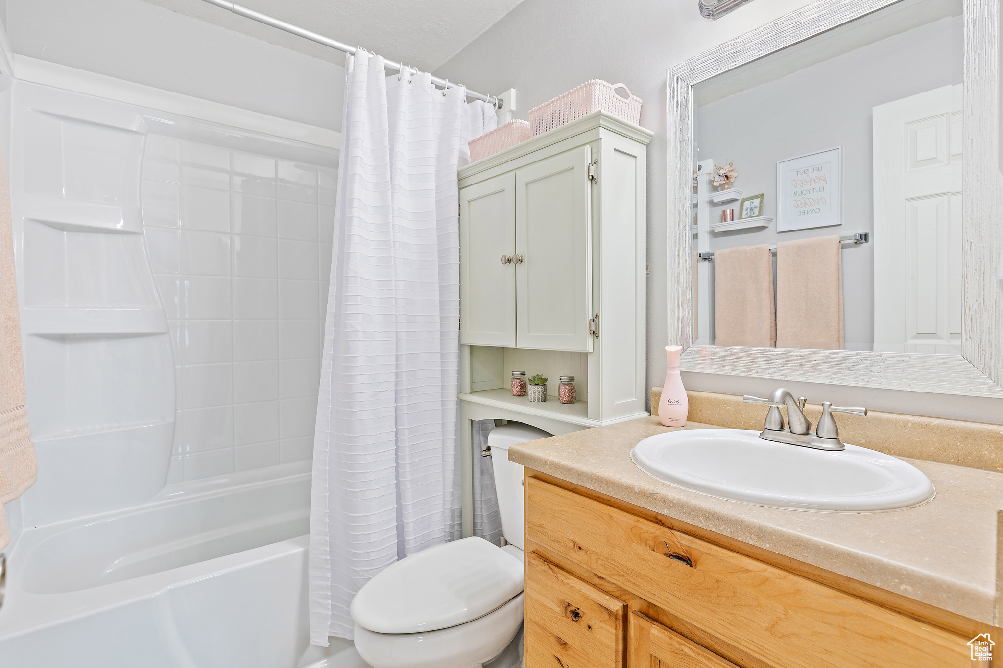 20 W LESTER AVE #B24