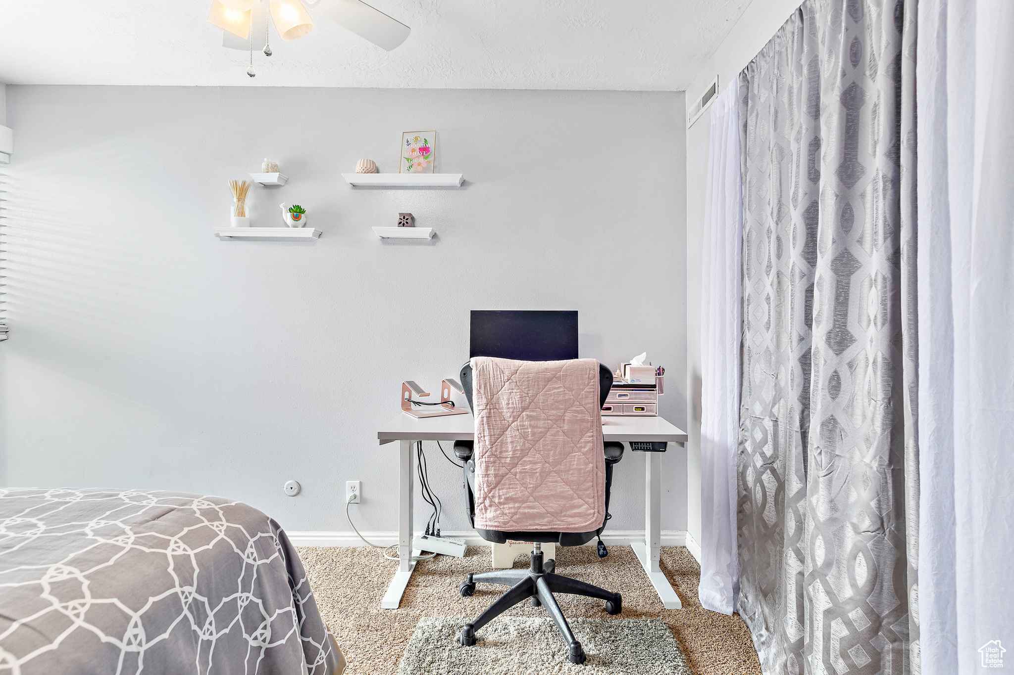 20 W LESTER AVE #B24