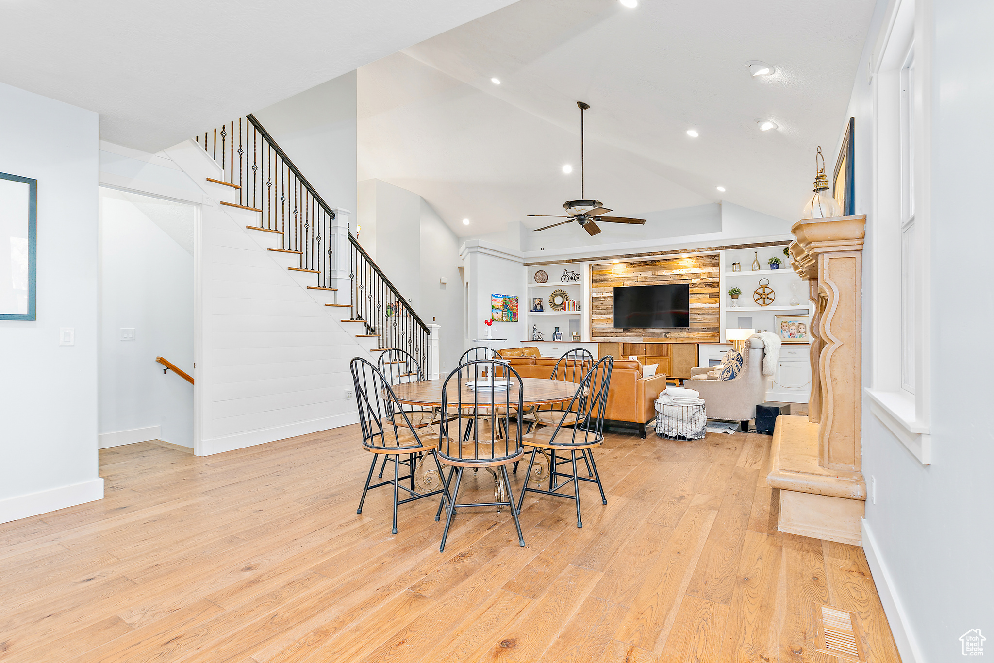 3558 W NEW PRIVATE DR