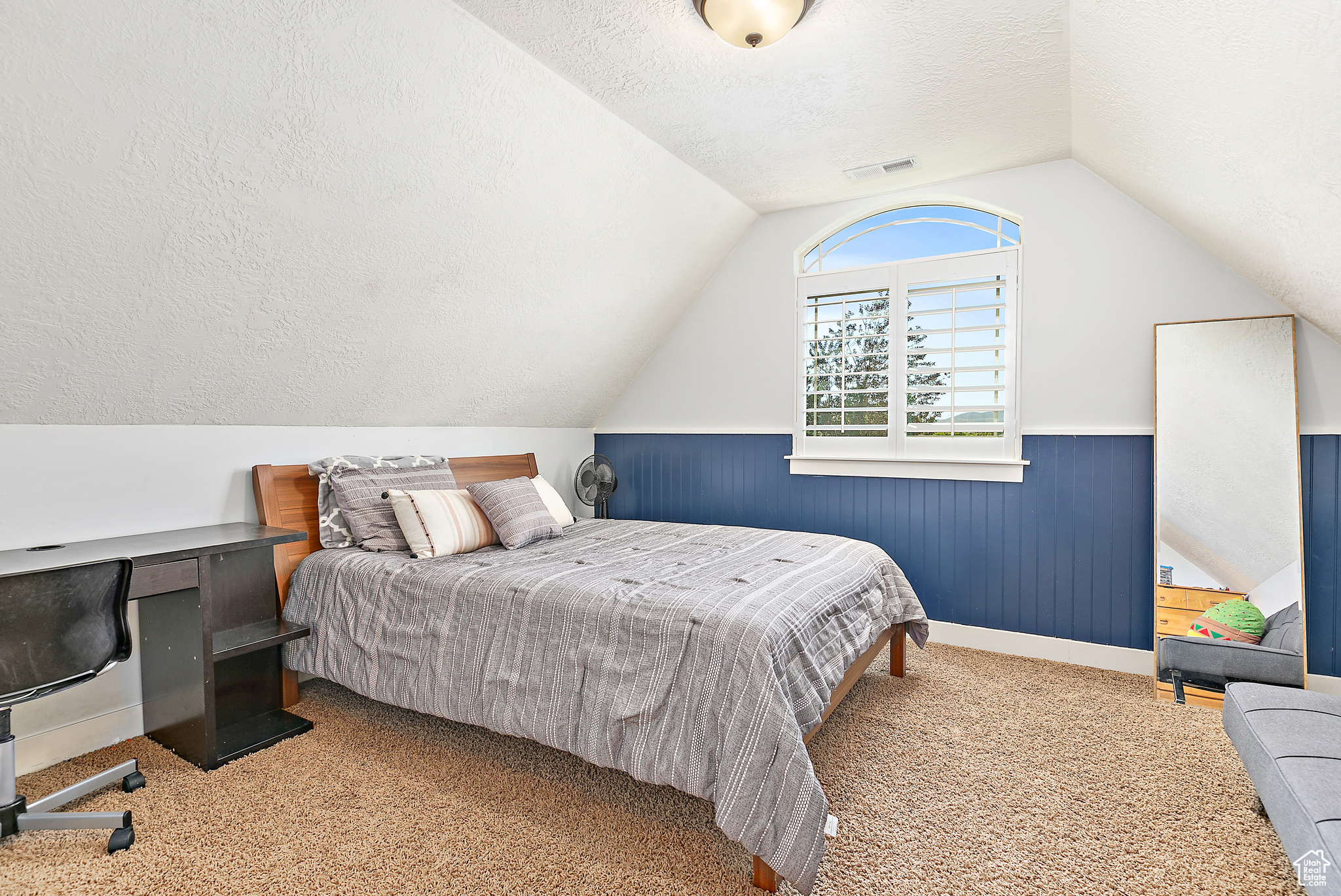 3558 W NEW PRIVATE DR