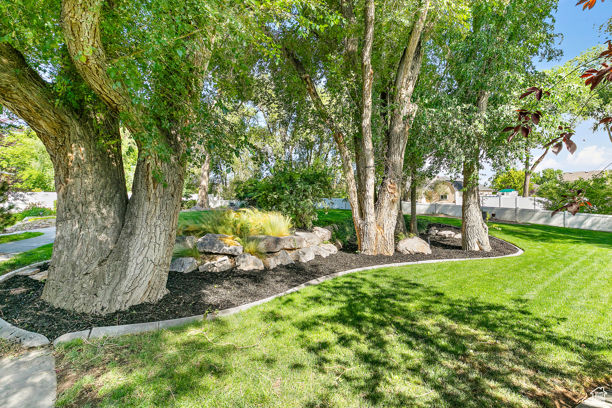 3558 W NEW PRIVATE DR