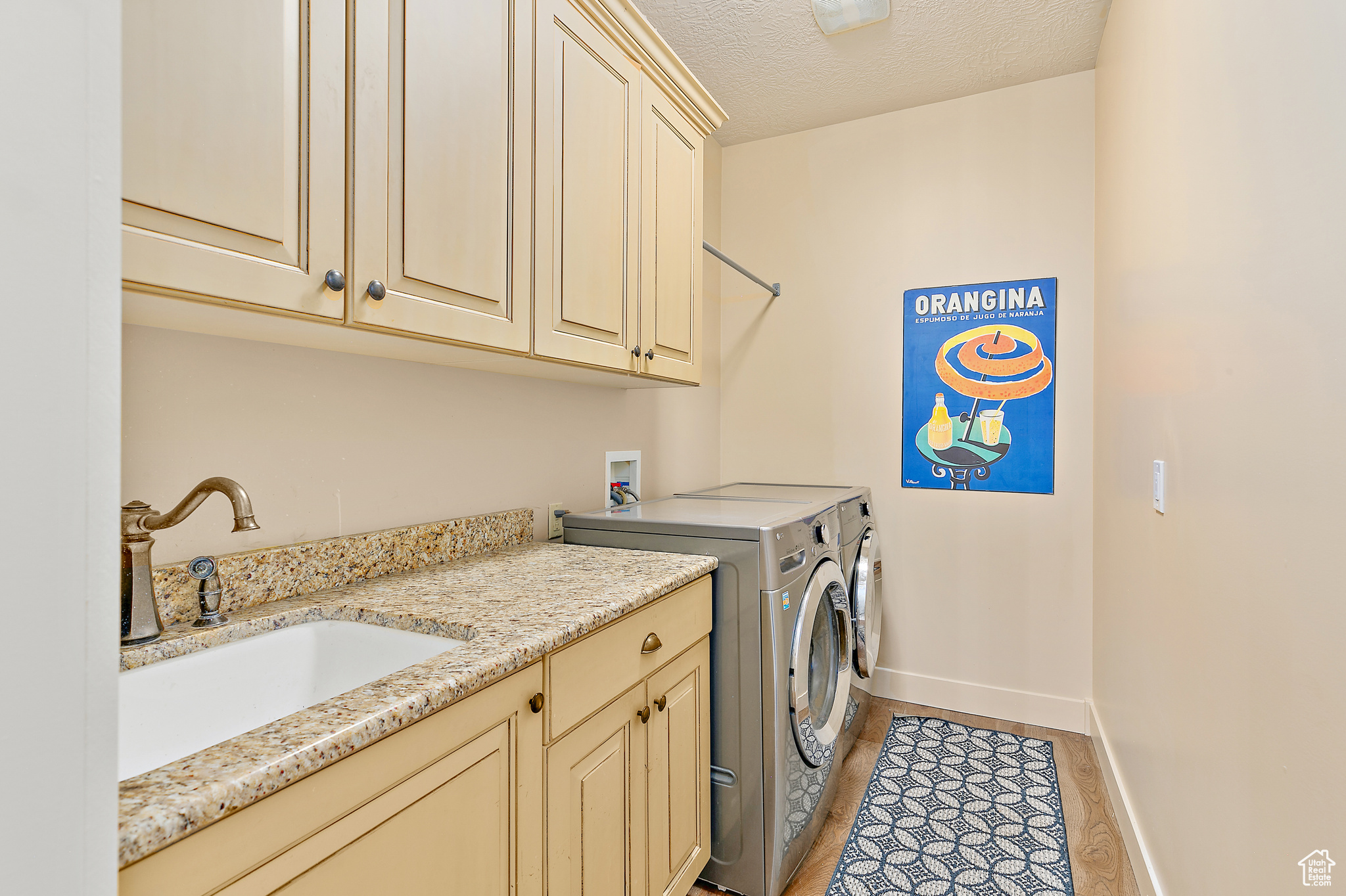 3558 W NEW PRIVATE DR
