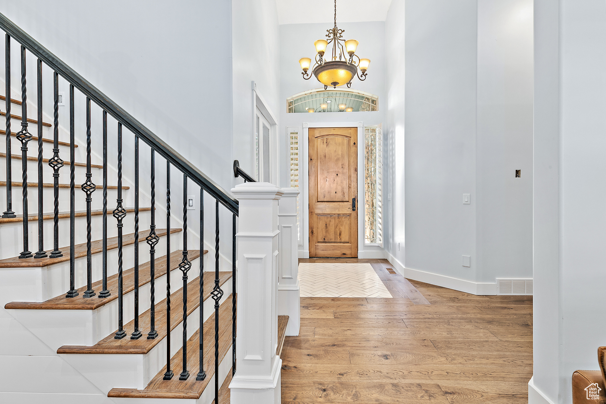 3558 W NEW PRIVATE DR