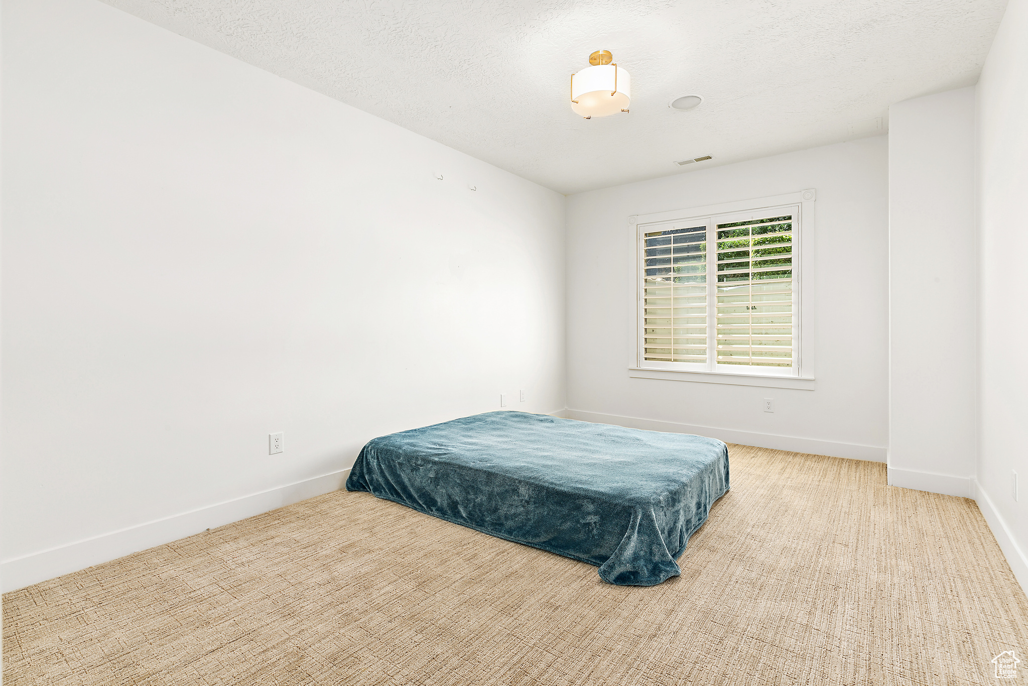 3558 W NEW PRIVATE DR