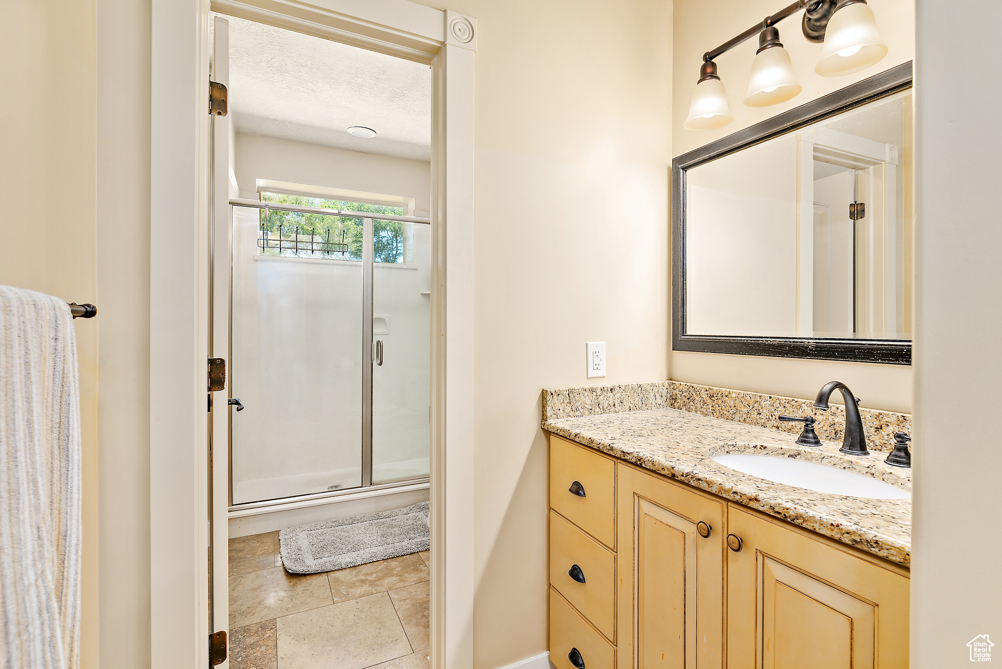 3558 W NEW PRIVATE DR