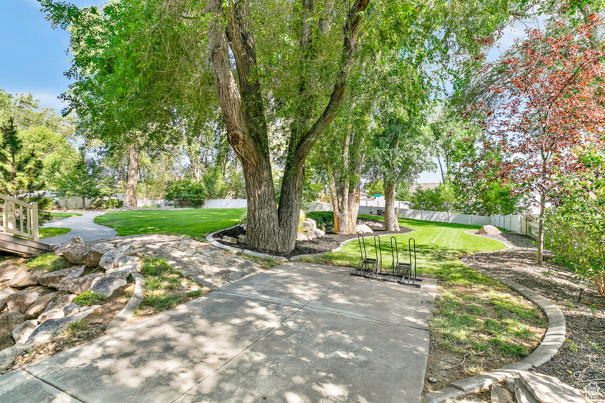 3558 W NEW PRIVATE DR