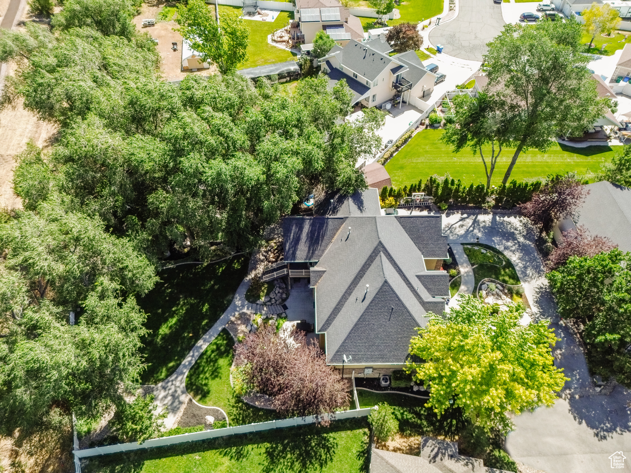 3558 W NEW PRIVATE DR