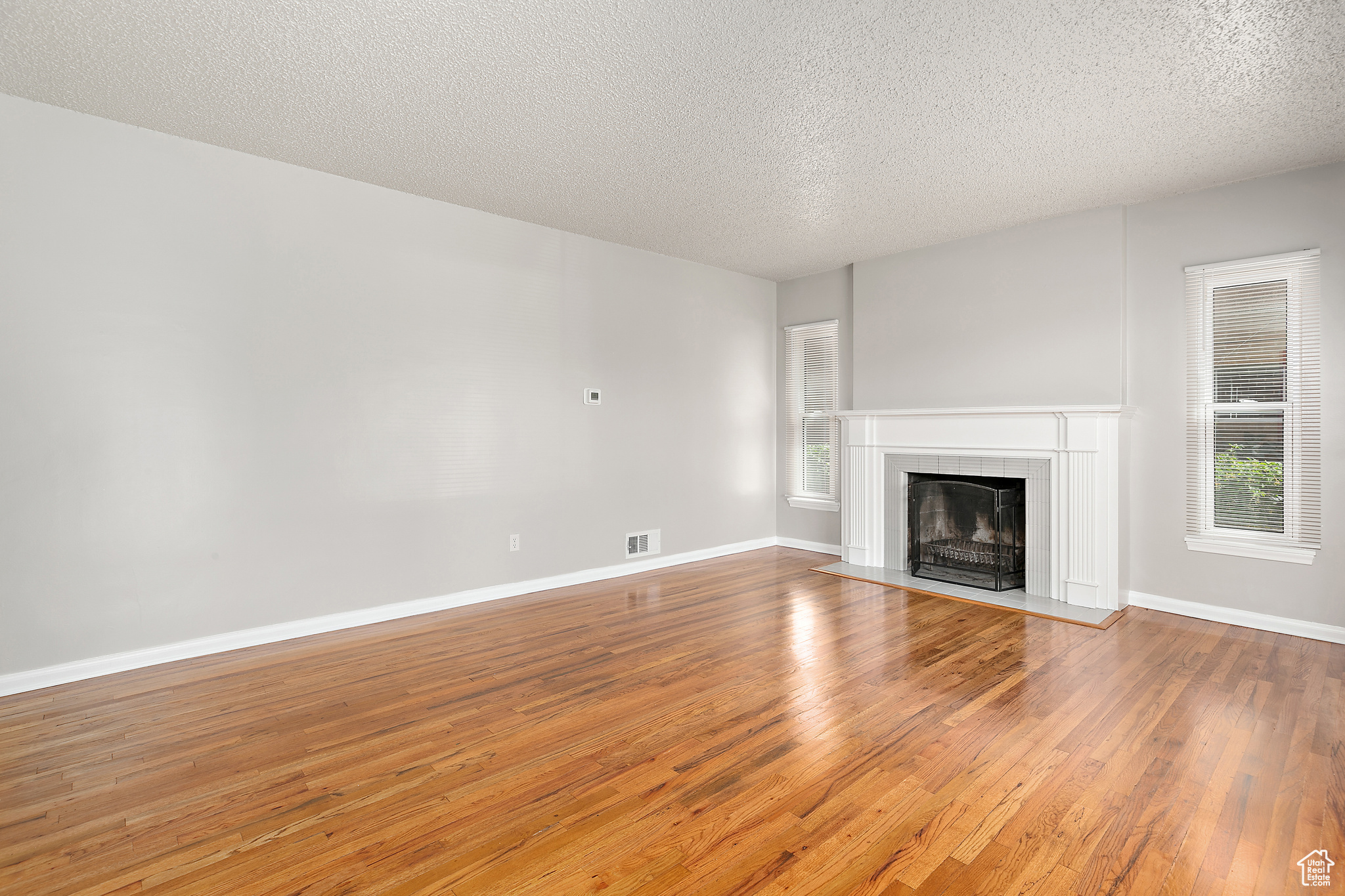 1251 E ROOSEVELT AVE
