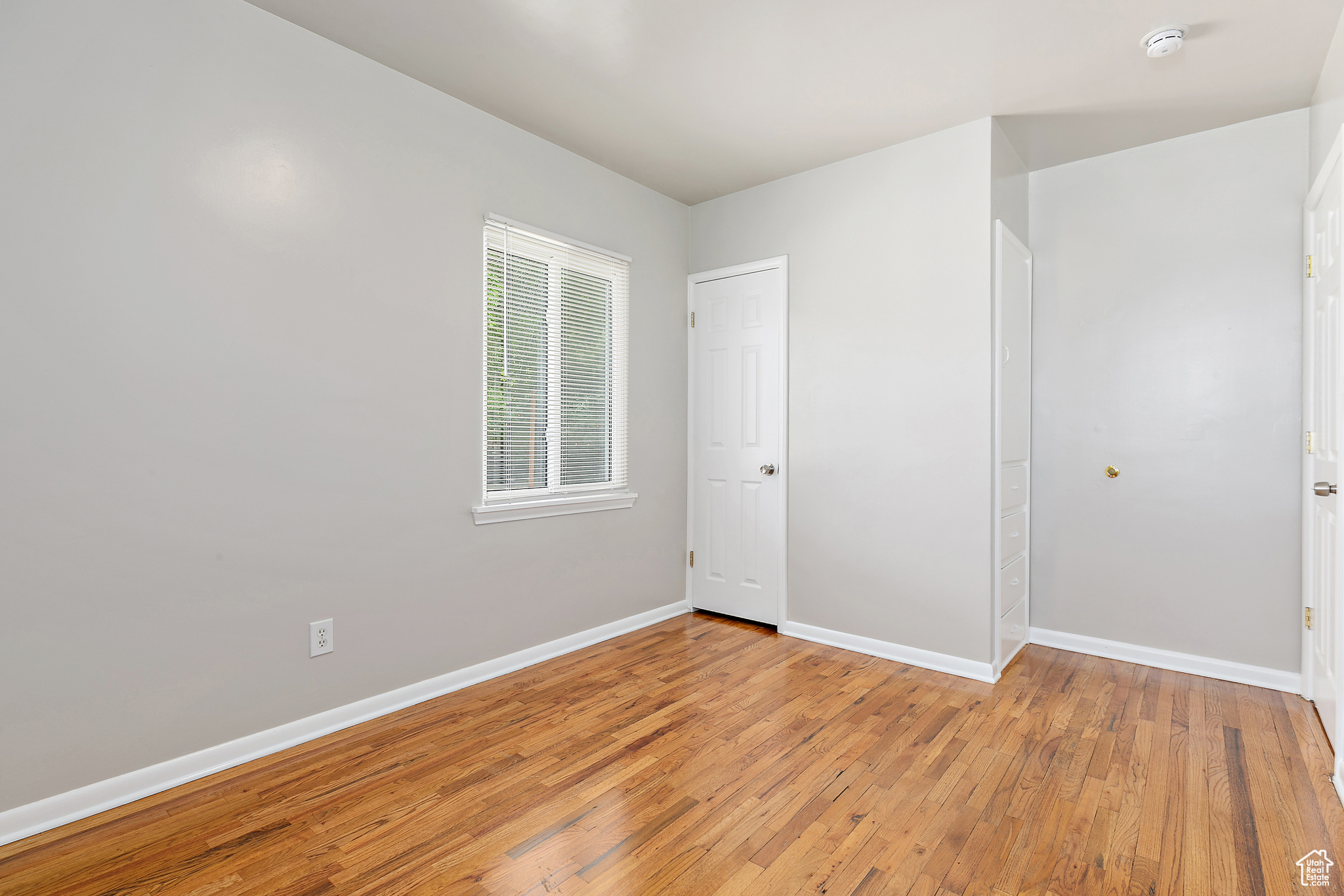 1251 E ROOSEVELT AVE