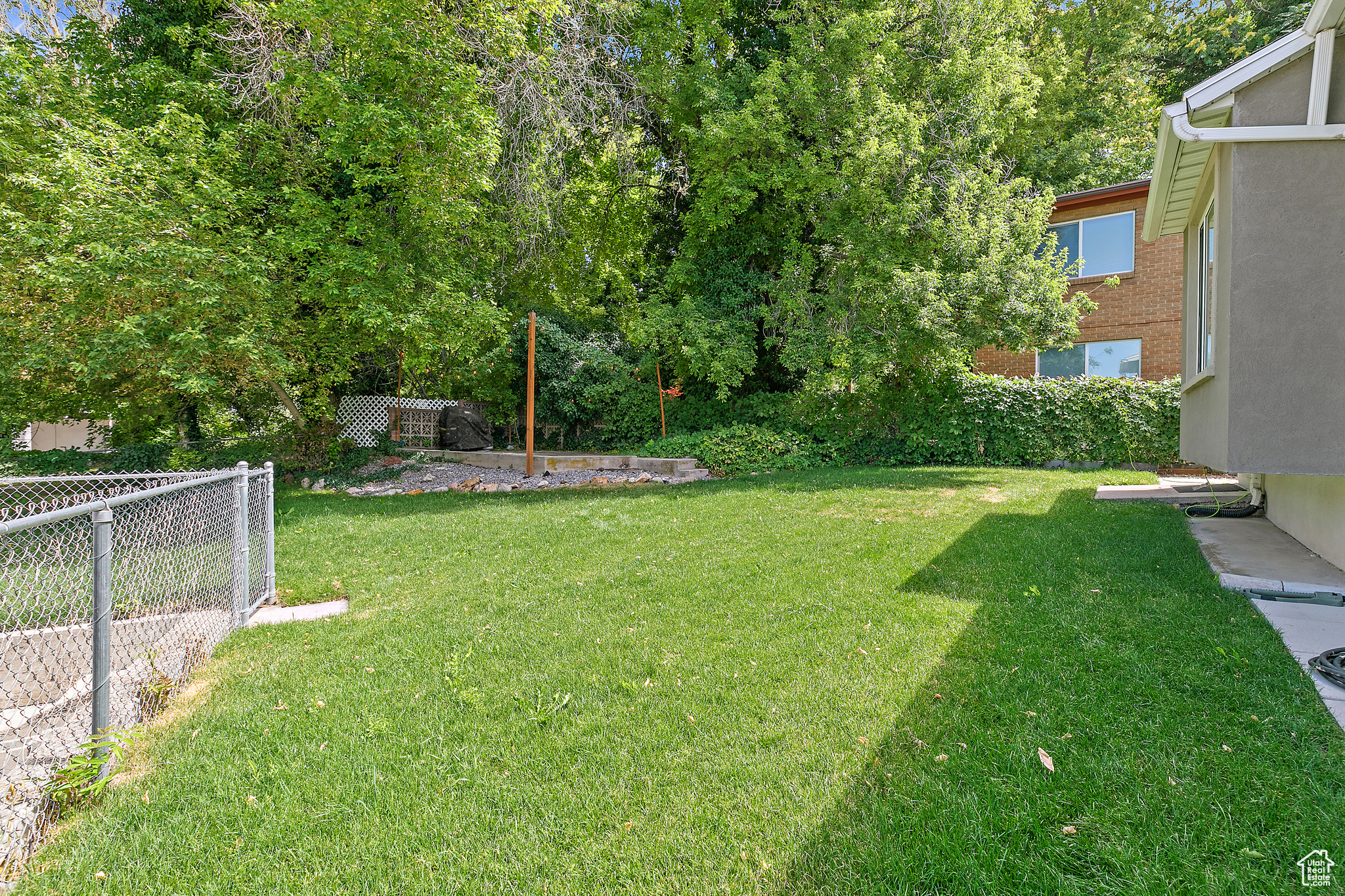 1251 E ROOSEVELT AVE