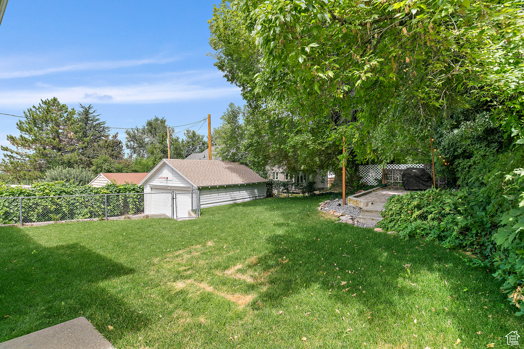 1251 E ROOSEVELT AVE