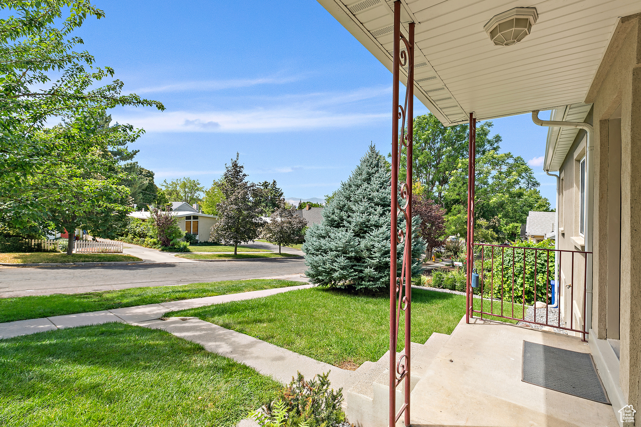 1251 E ROOSEVELT AVE