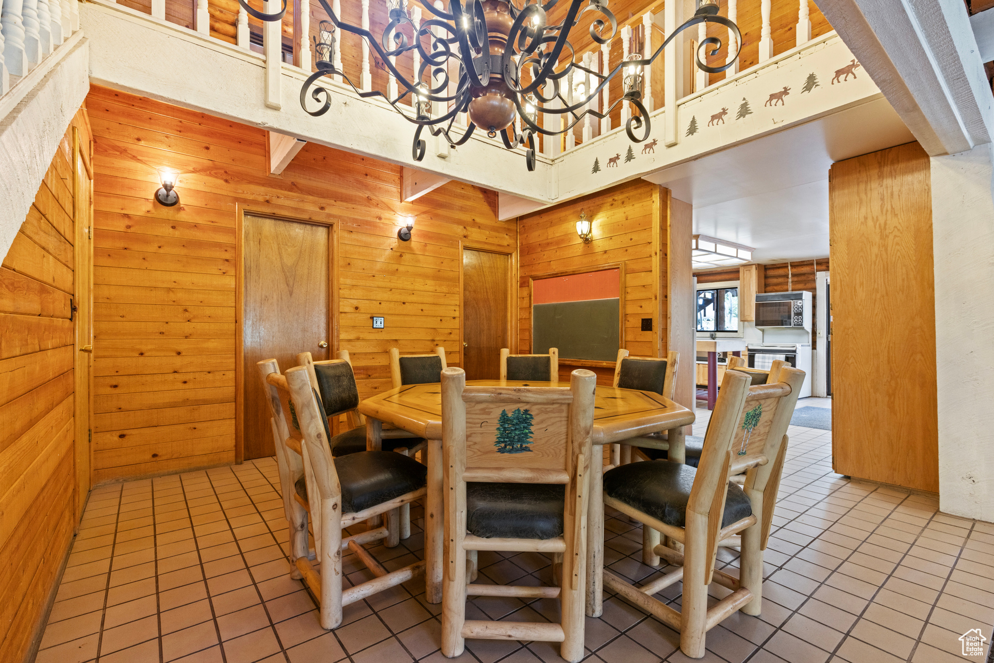 4725 PINE RIDGE RD