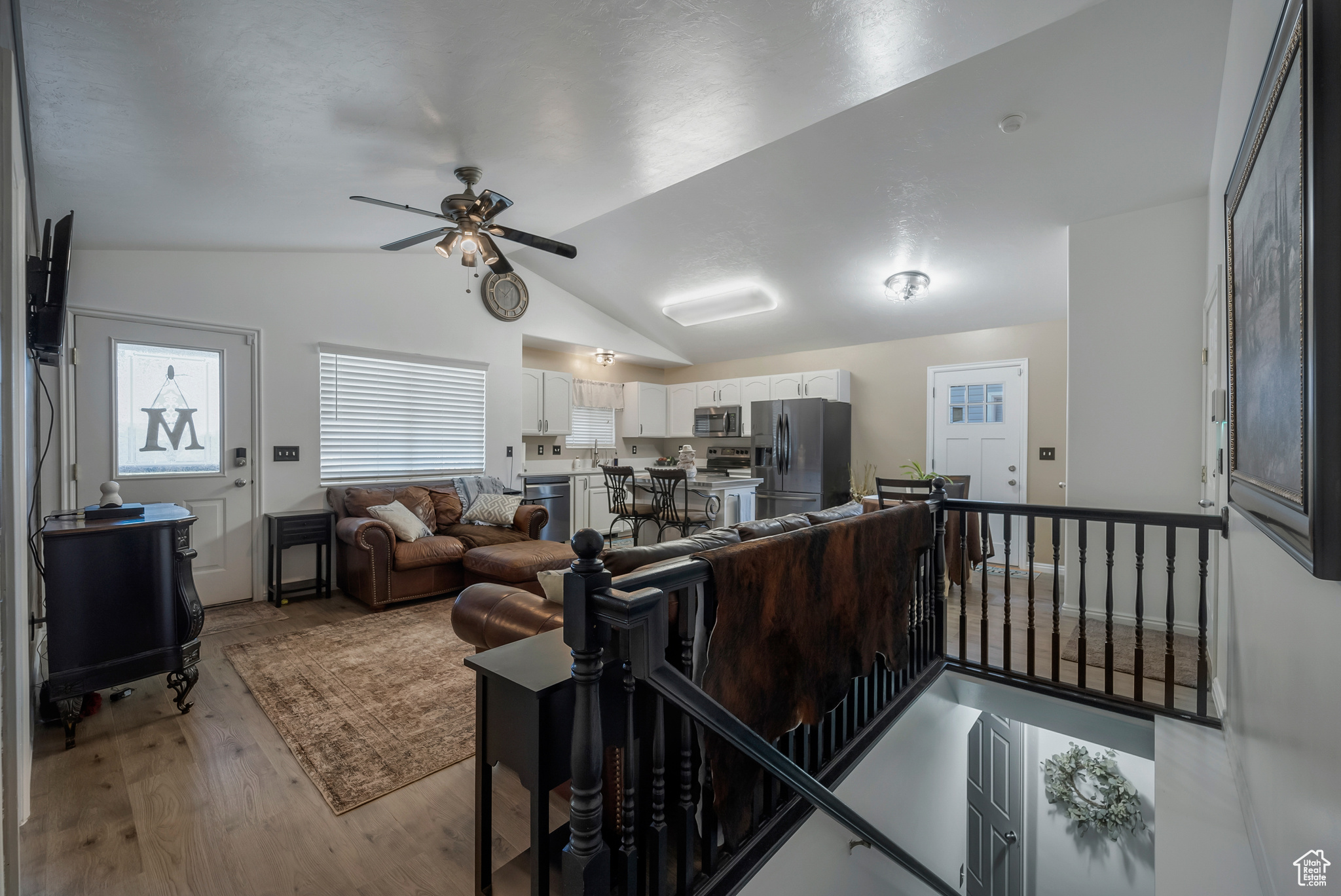 3214 E GOLDEN EAGLE RD