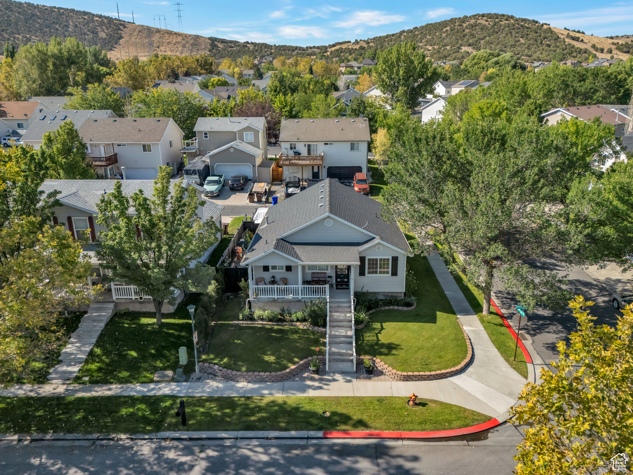 3214 E GOLDEN EAGLE RD