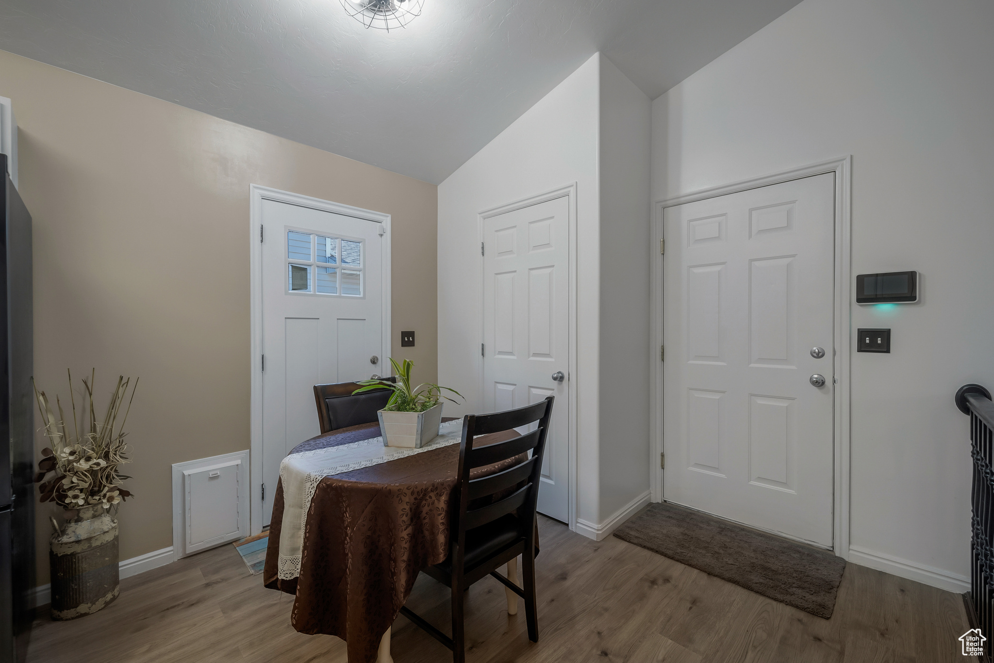 3214 E GOLDEN EAGLE RD