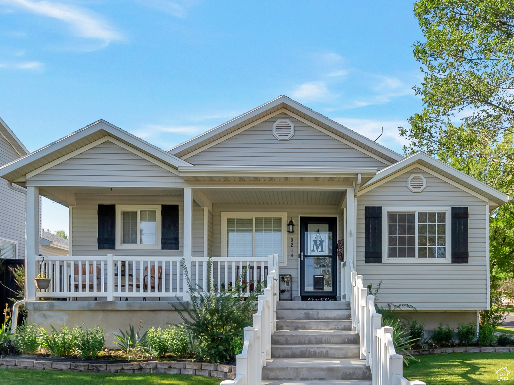 3214 E GOLDEN EAGLE RD