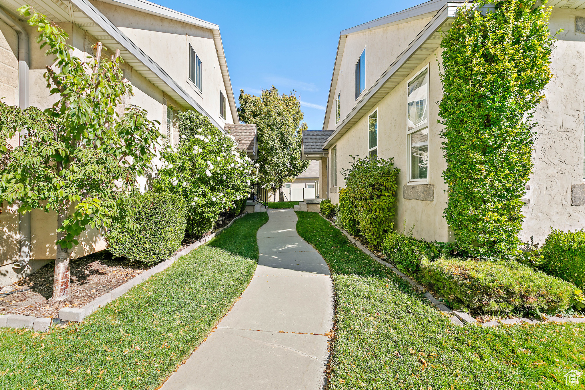 3093 E SOMERSET VILLAGE WAY