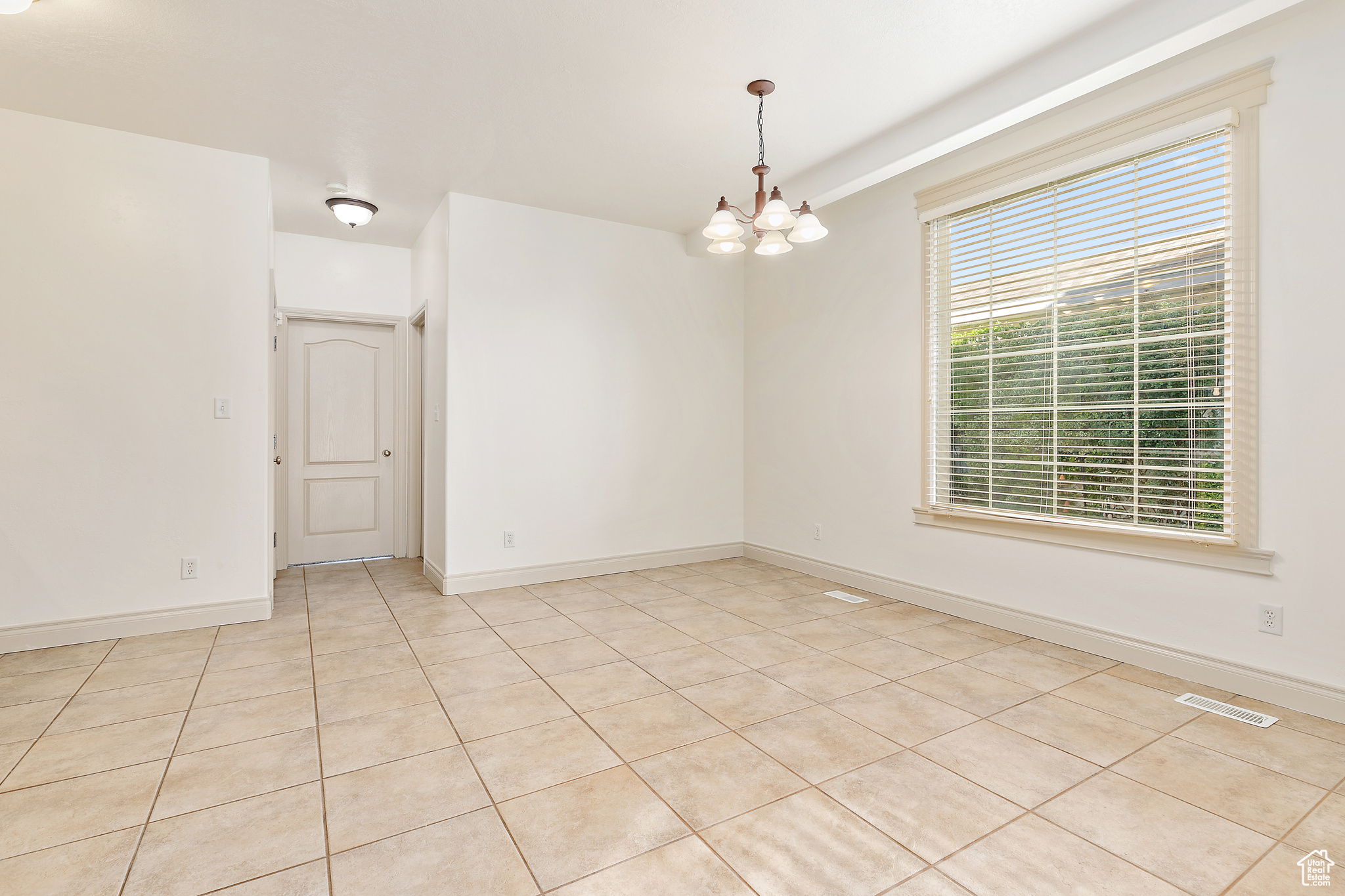 3093 E SOMERSET VILLAGE WAY