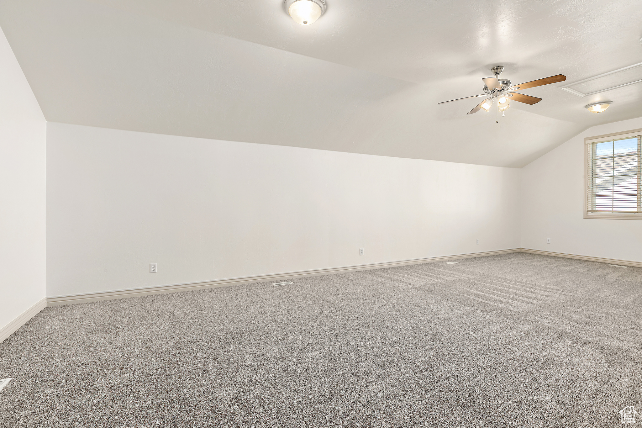 3093 E SOMERSET VILLAGE WAY