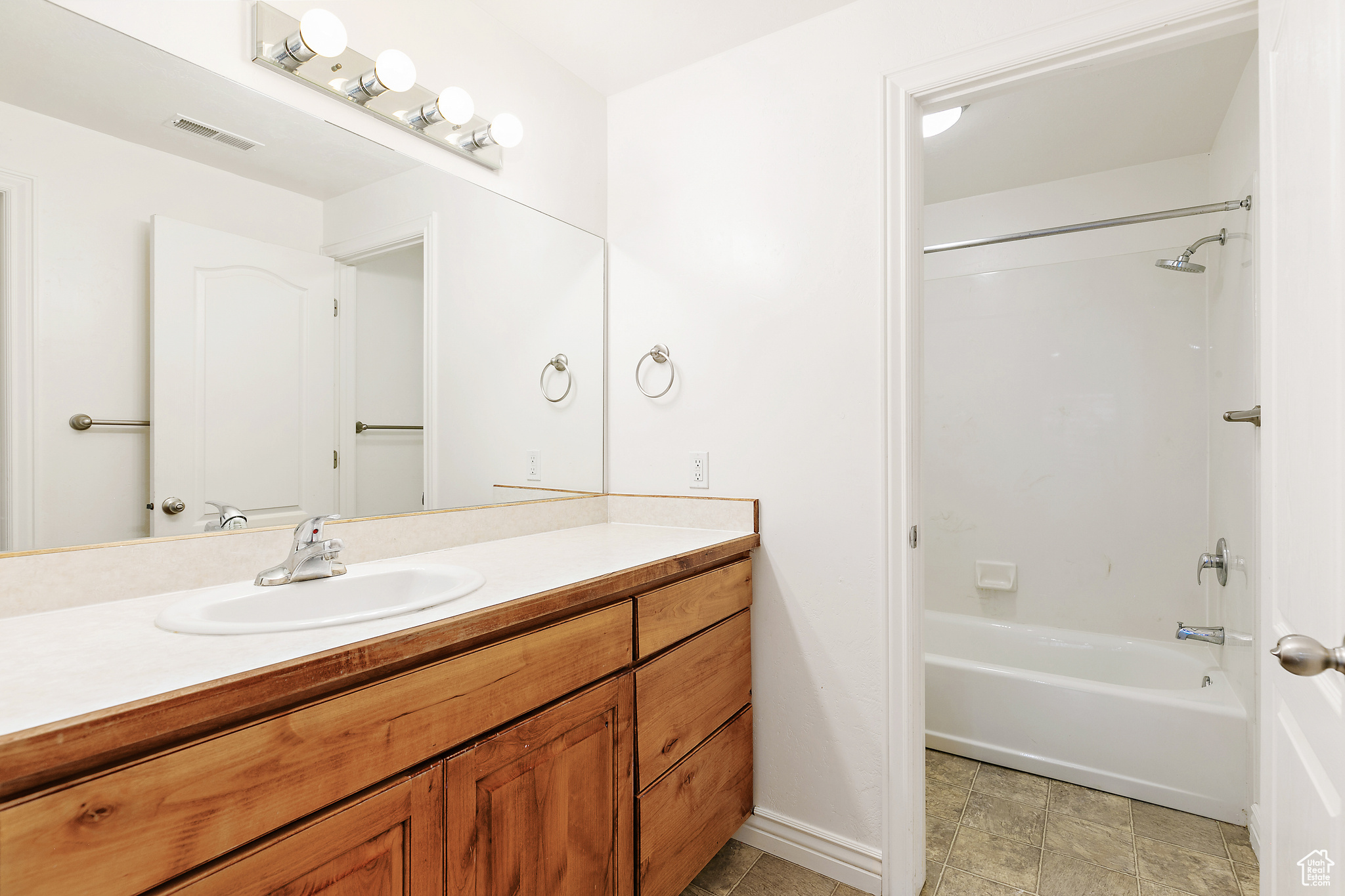 3093 E SOMERSET VILLAGE WAY