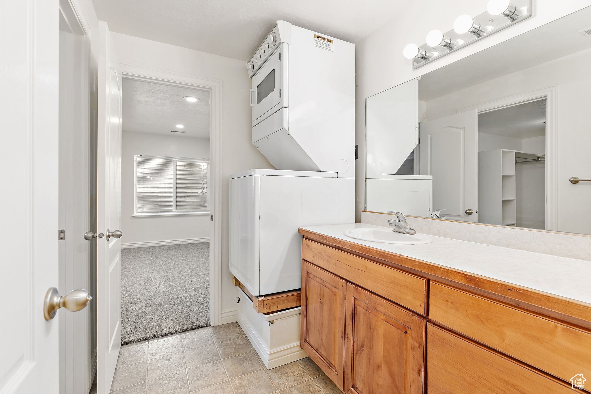 3093 E SOMERSET VILLAGE WAY