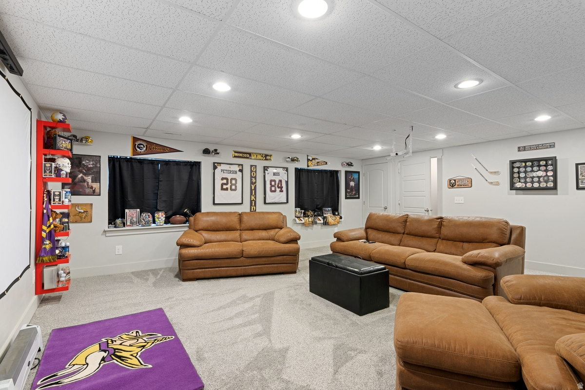 7559 N SILVER PARK DR